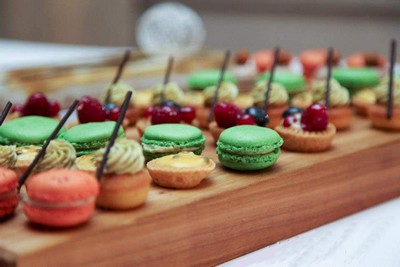 Buffet di piccola pasticceria